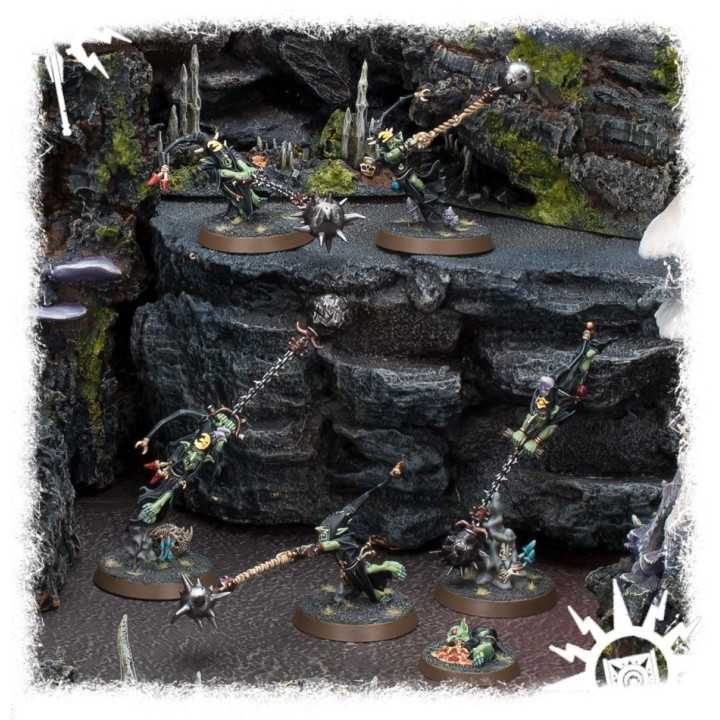 FIGURINES - Fanatics