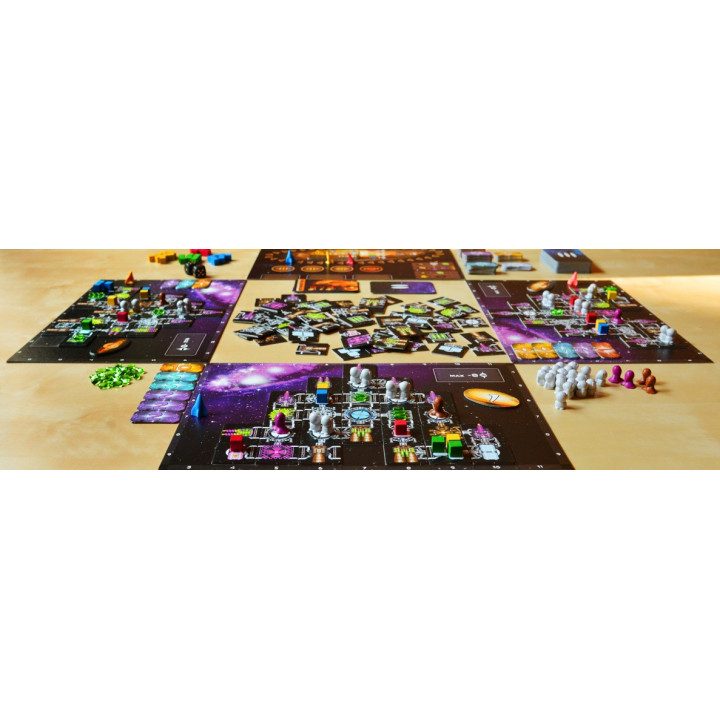 Galaxy Trucker - BOARD GAMES