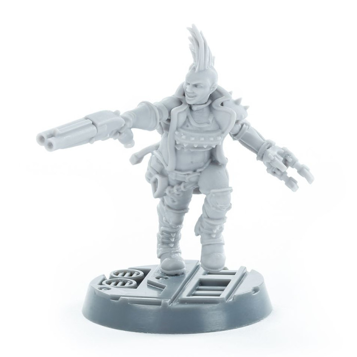 NECROMUNDA - Escher Champion with Servo Claw