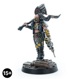 Escher Champion with Power Hammer - NECROMUNDA
