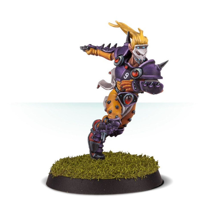 Elven Union Team: Elfheim Eagles - FIGURE